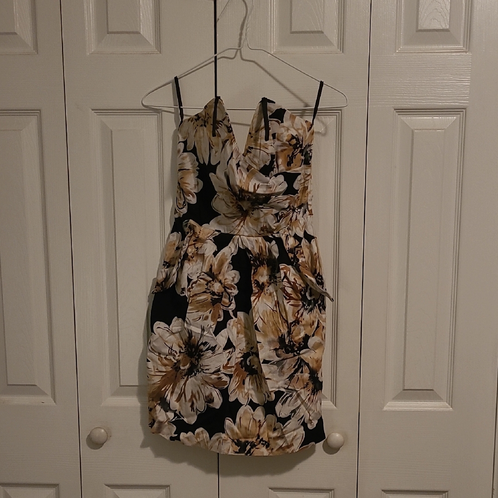 Snap Black and Cream Floral Mini Dress